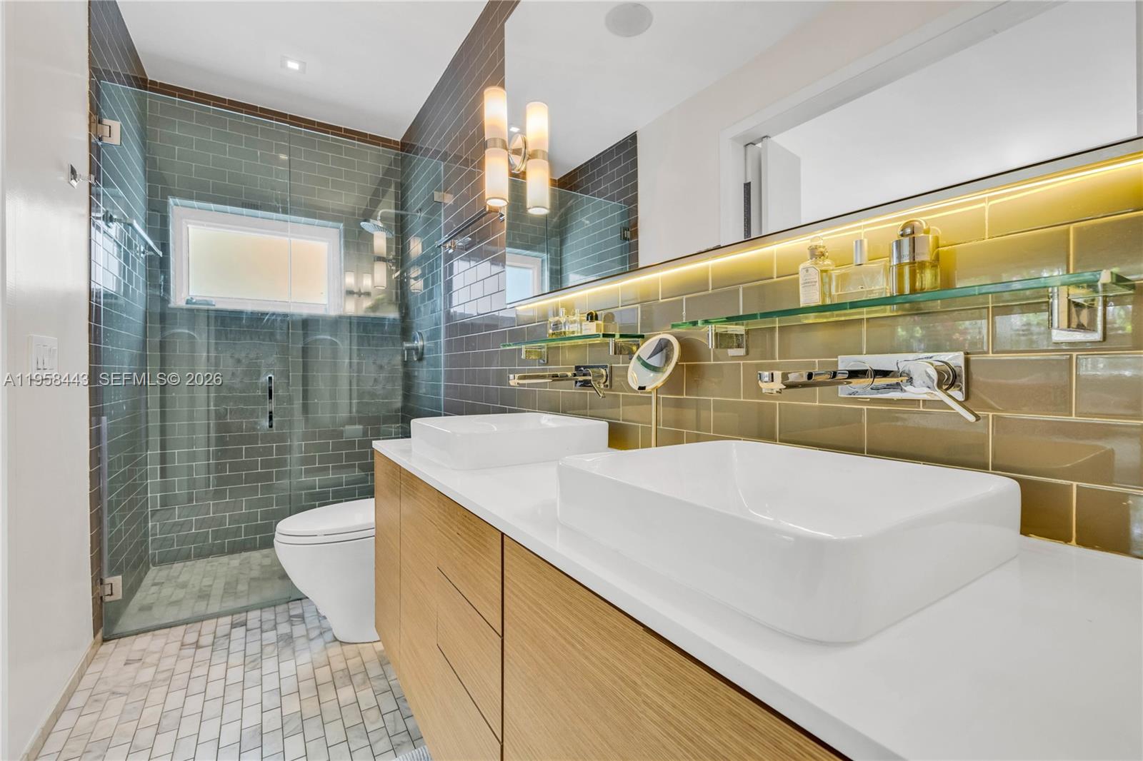 420 NE 87th St El Portal, FL 33138