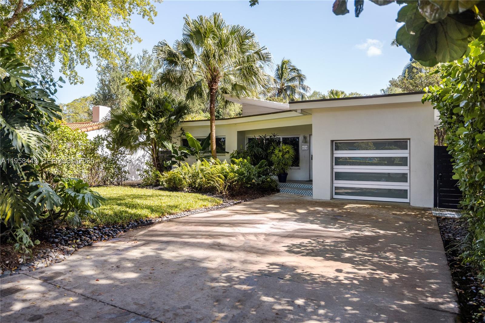 420 NE 87th St El Portal, FL 33138