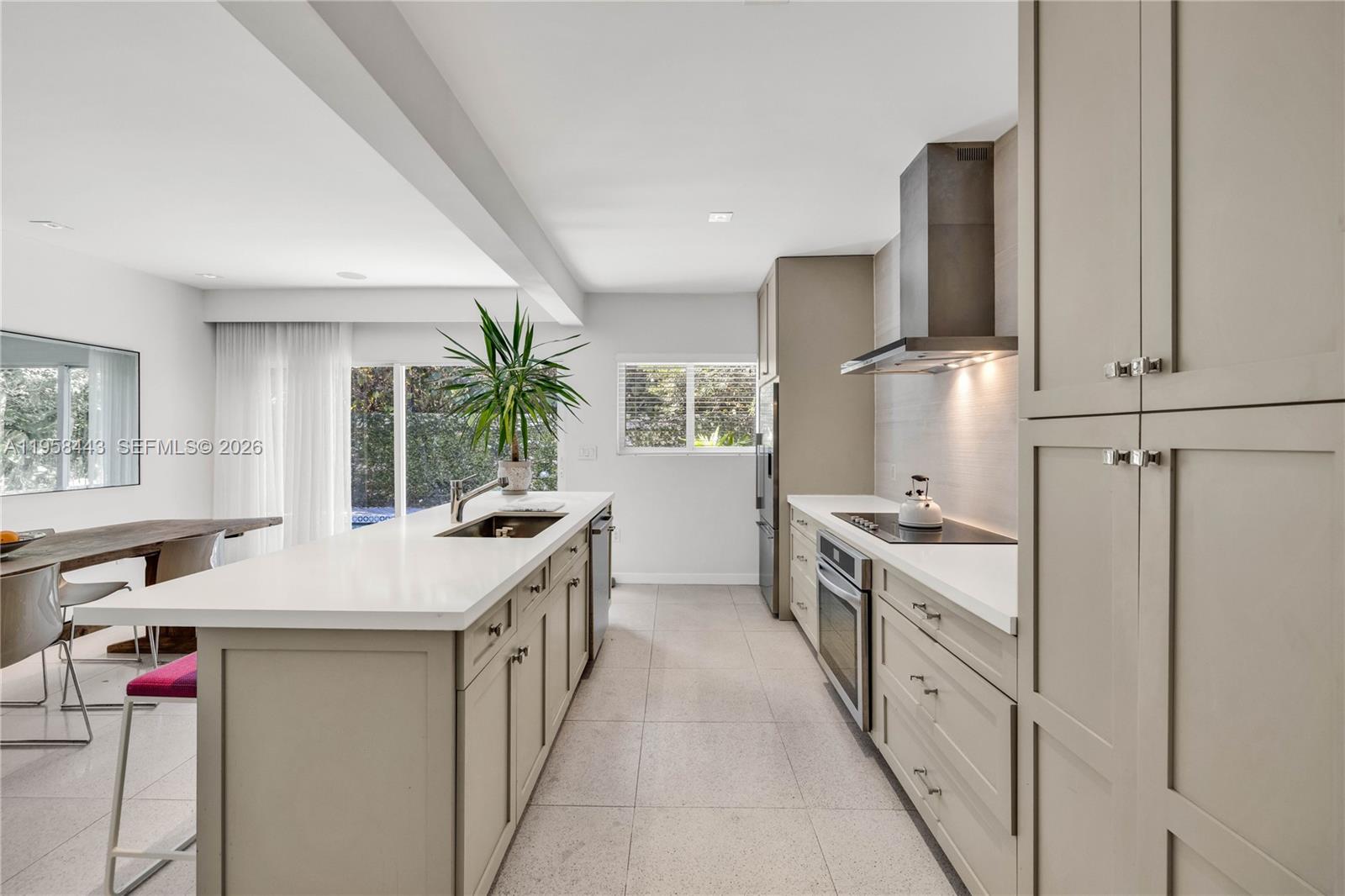 420 NE 87th St El Portal, FL 33138