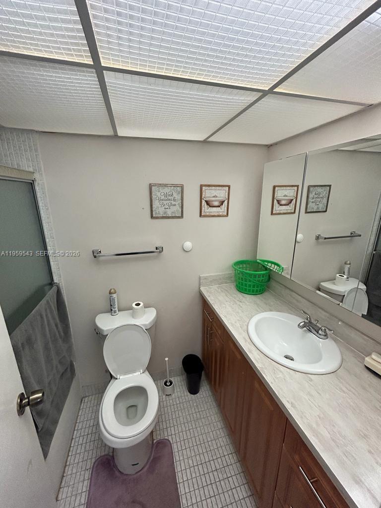 200 172nd St #317 Sunny Isles Beach, FL 33160