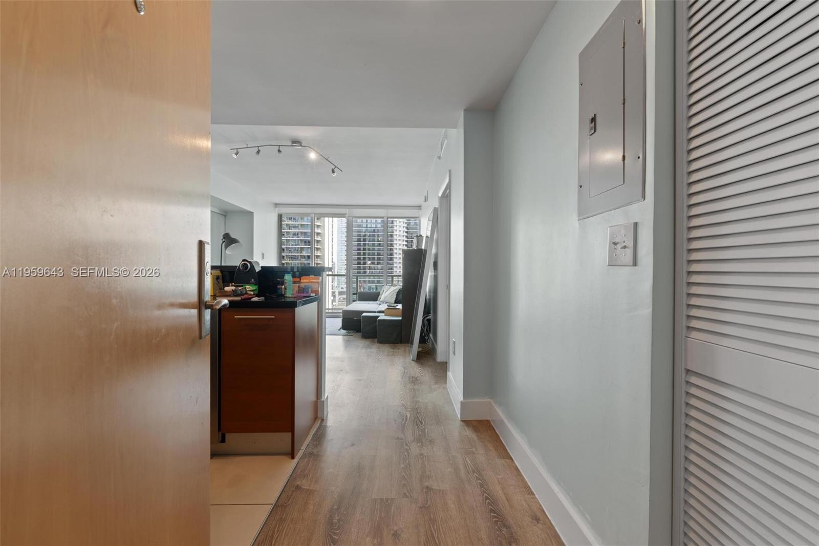 image Vizcayne South27