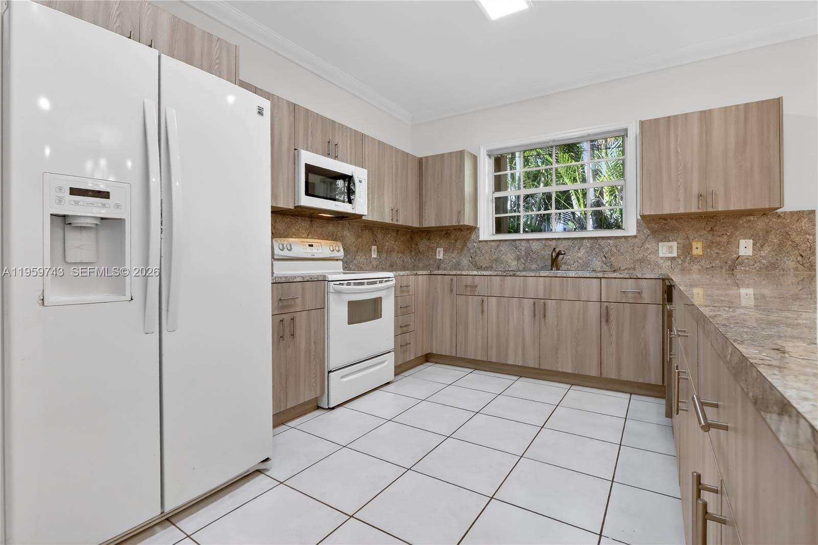 159 SW 25th Rd Miami, FL 33129