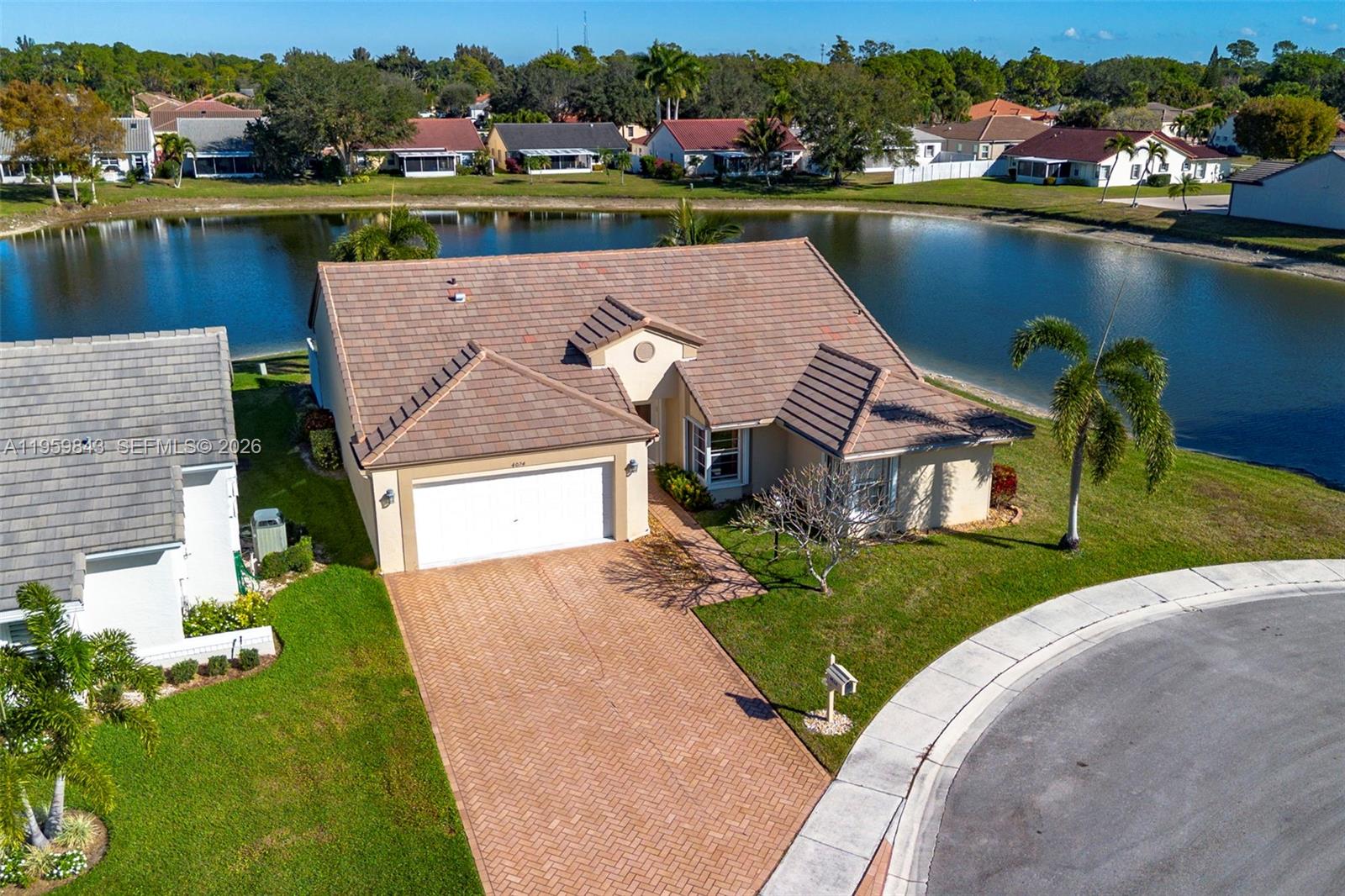 4024 Summer Chase Ct Lake Worth, FL 33467