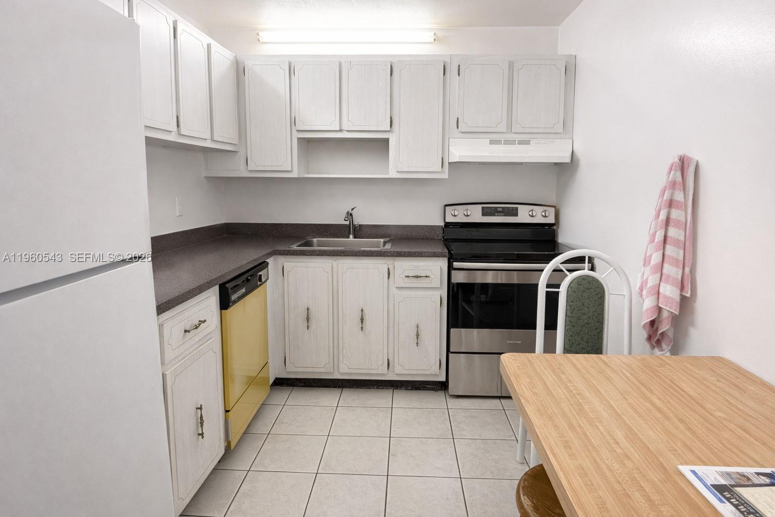 920 NE 169th St #405 North Miami Beach, FL 33162