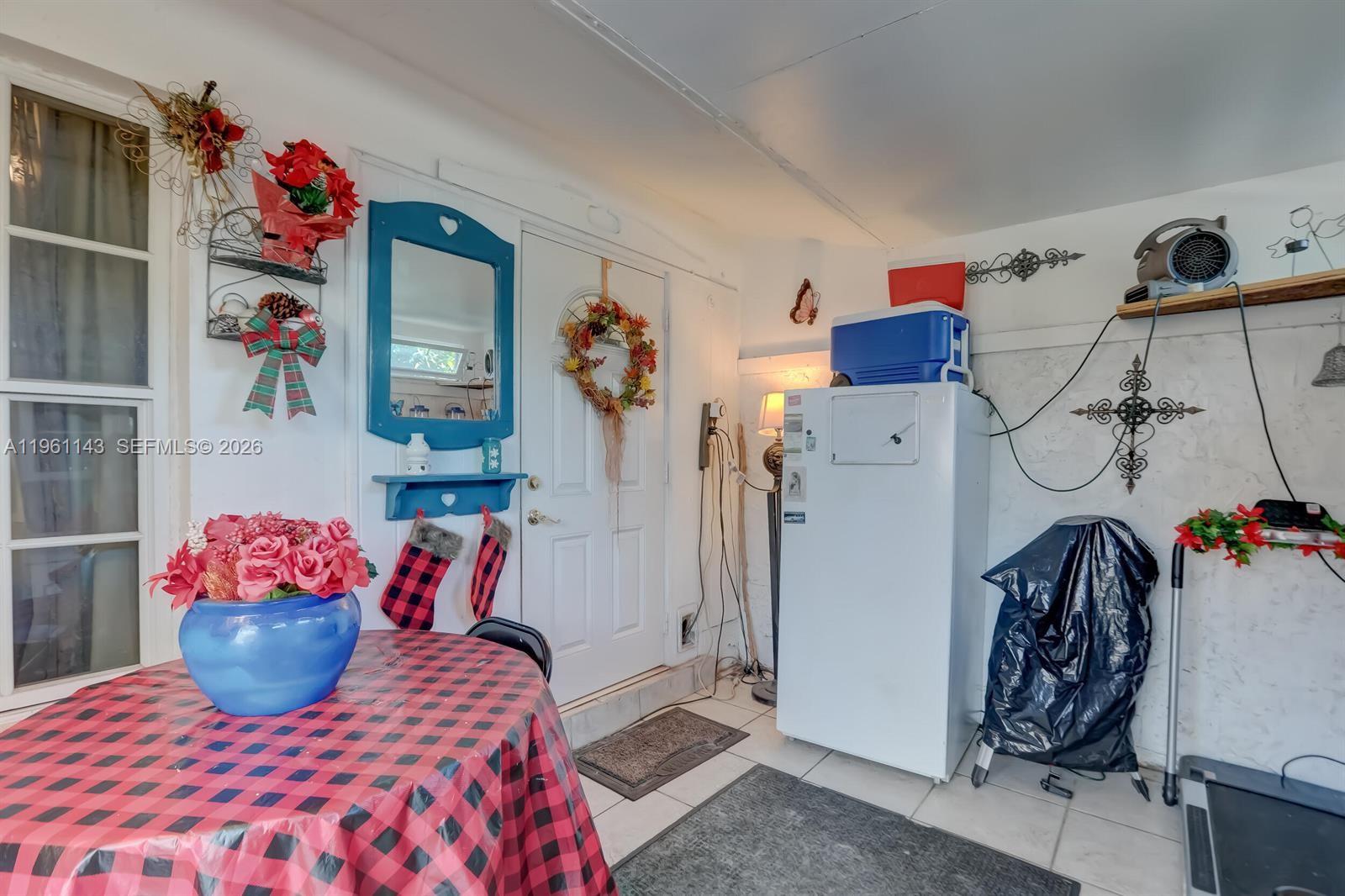 2200 SW 42nd Way Fort Lauderdale, FL 33317