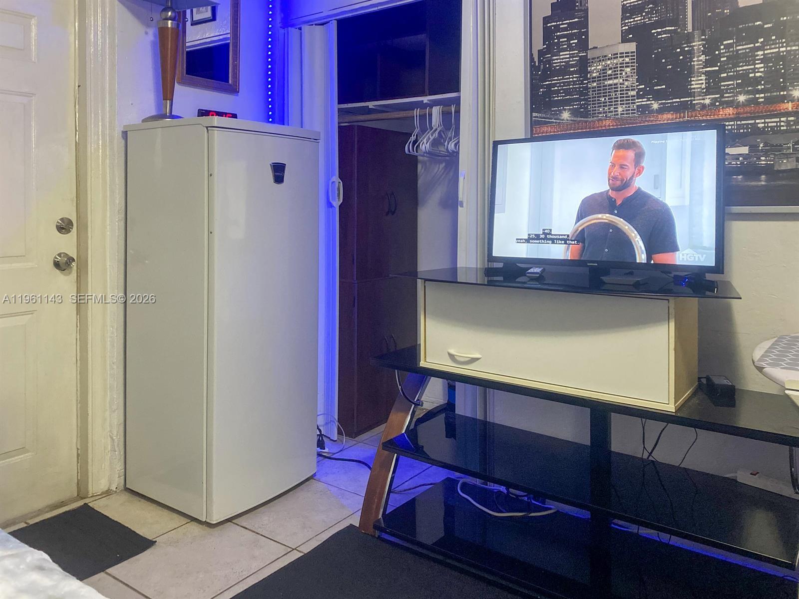 2200 SW 42nd Way Fort Lauderdale, FL 33317