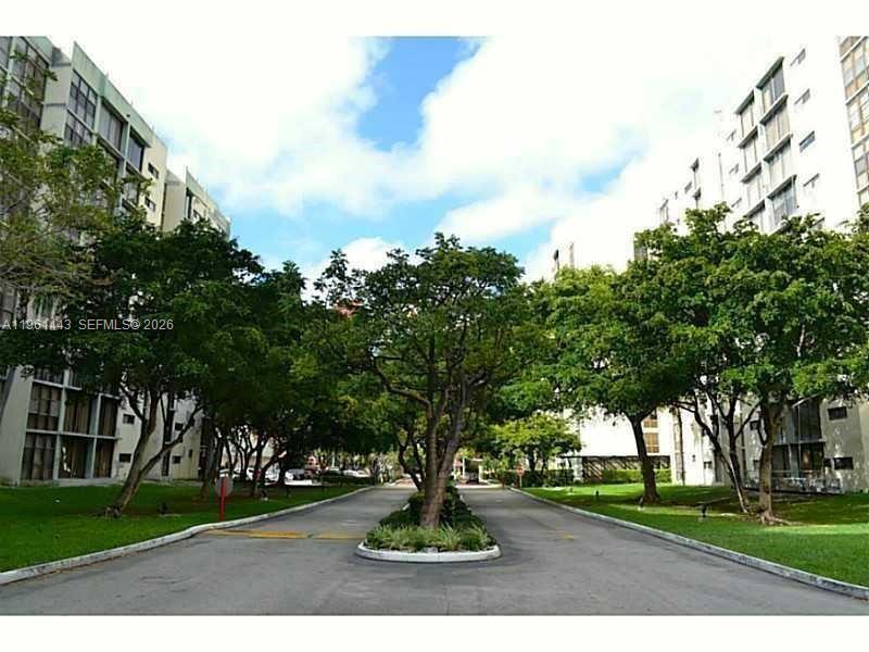 17021 N Bay Rd #508 Sunny Isles Beach, FL 33160