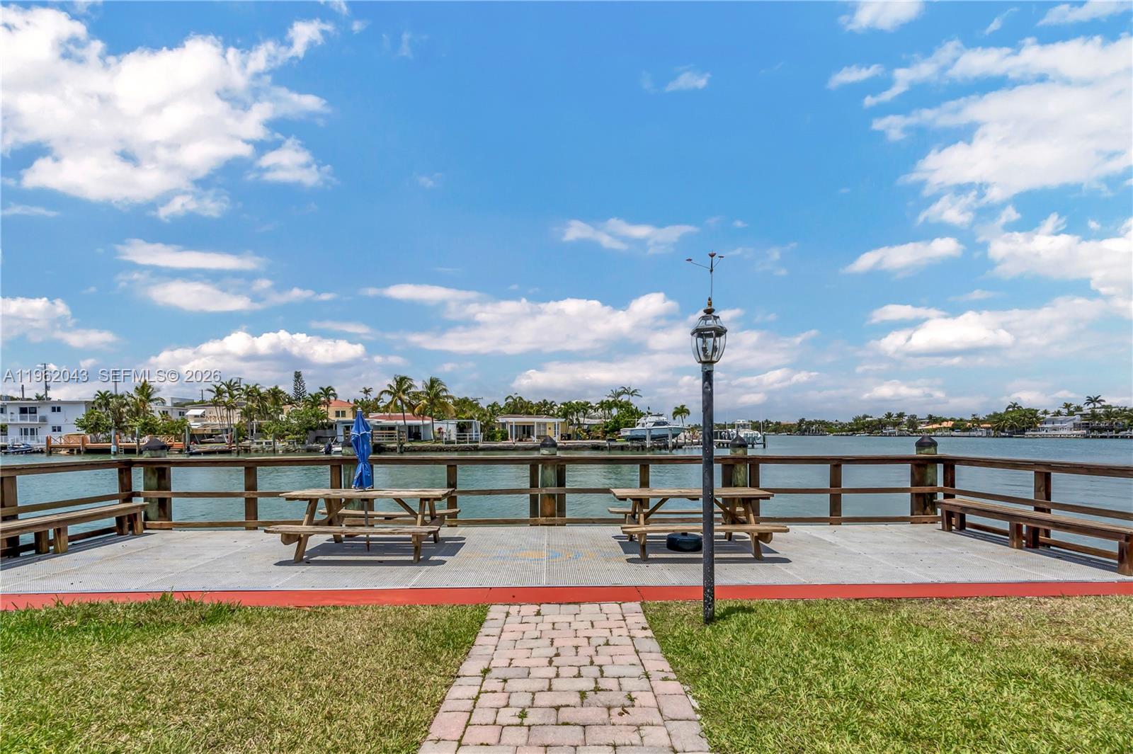 8550 Byron Ave #2H Miami Beach, FL 33141