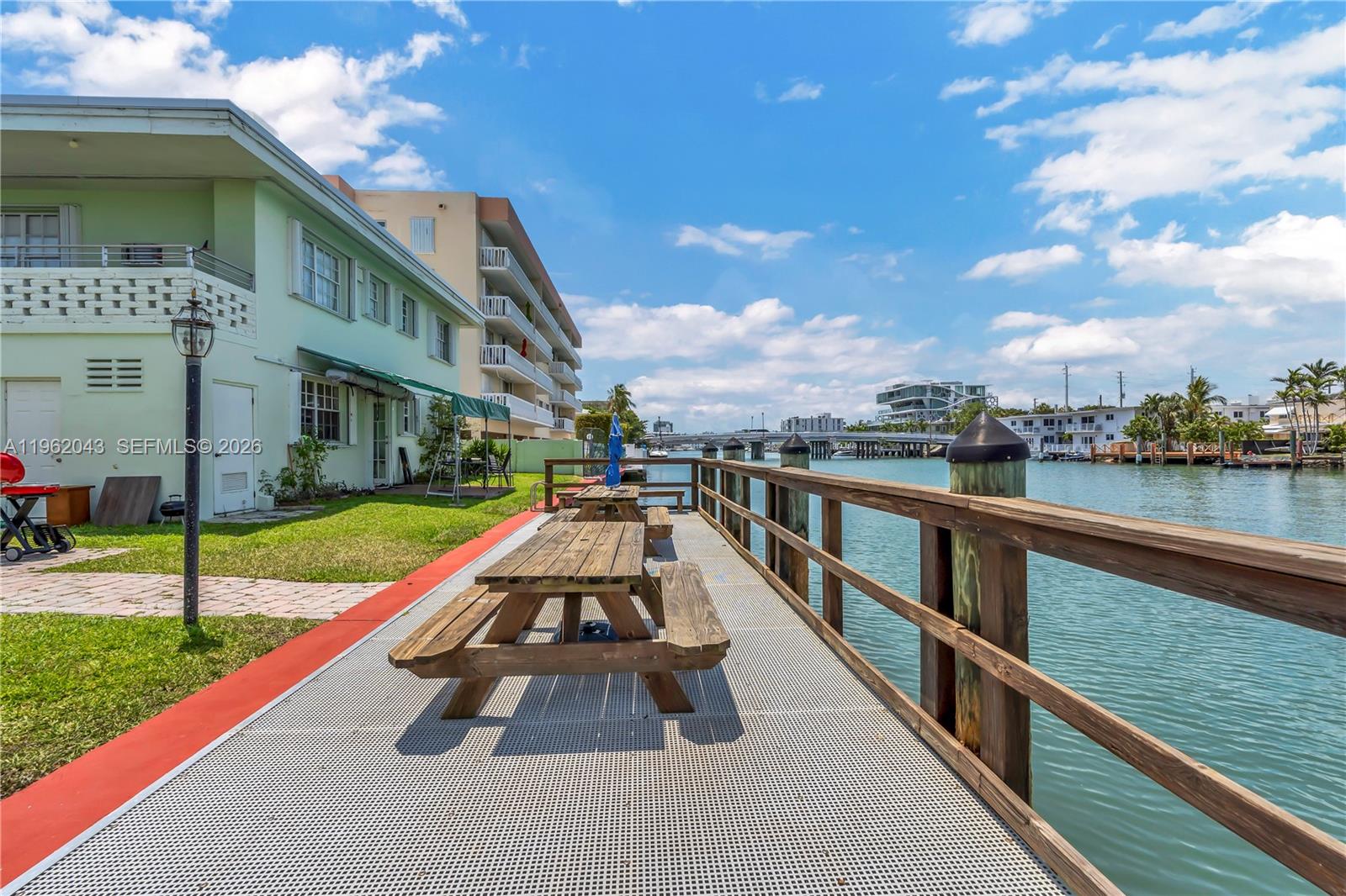 8550 Byron Ave #2H Miami Beach, FL 33141