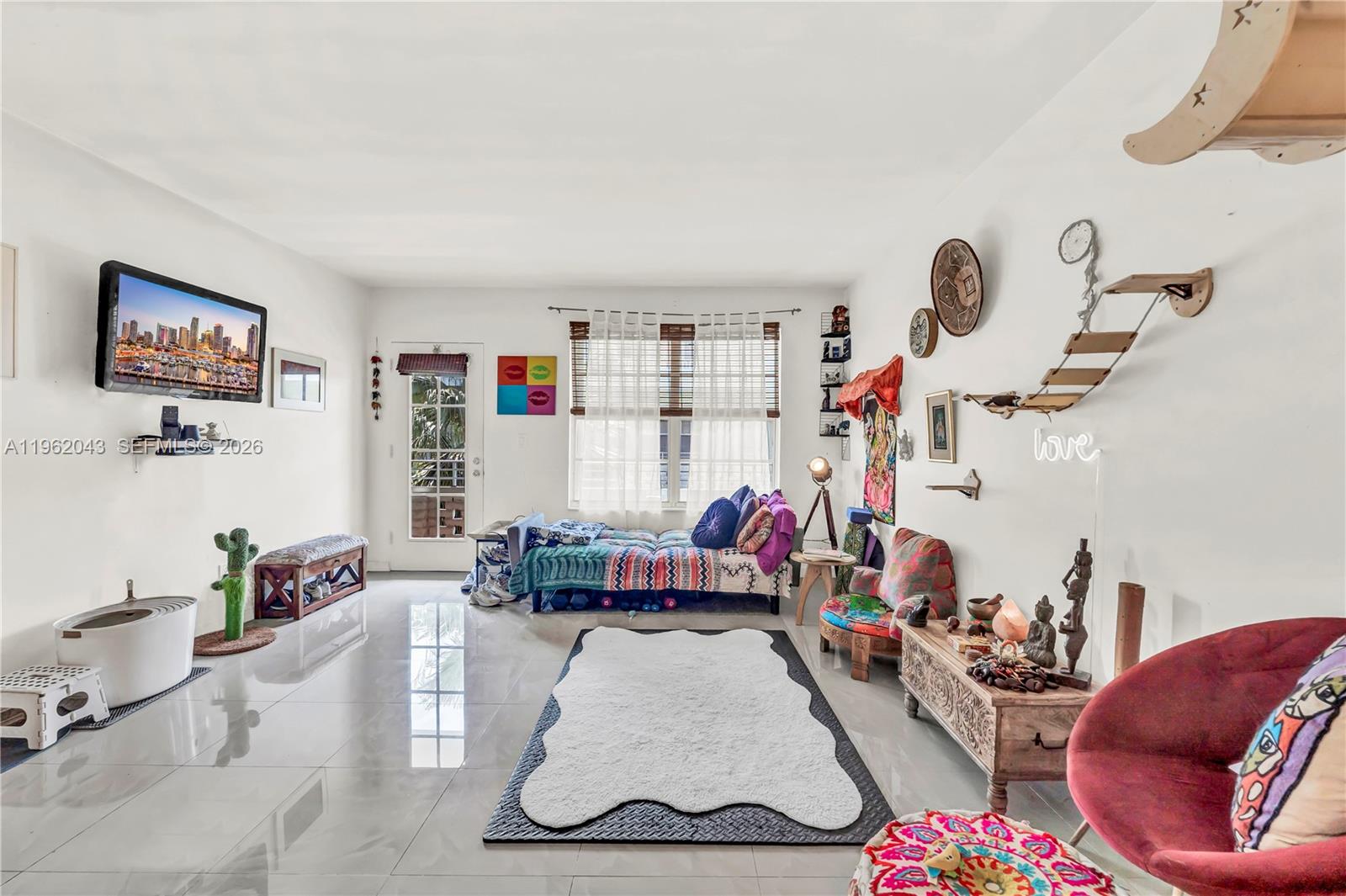 8550 Byron Ave #2H Miami Beach, FL 33141