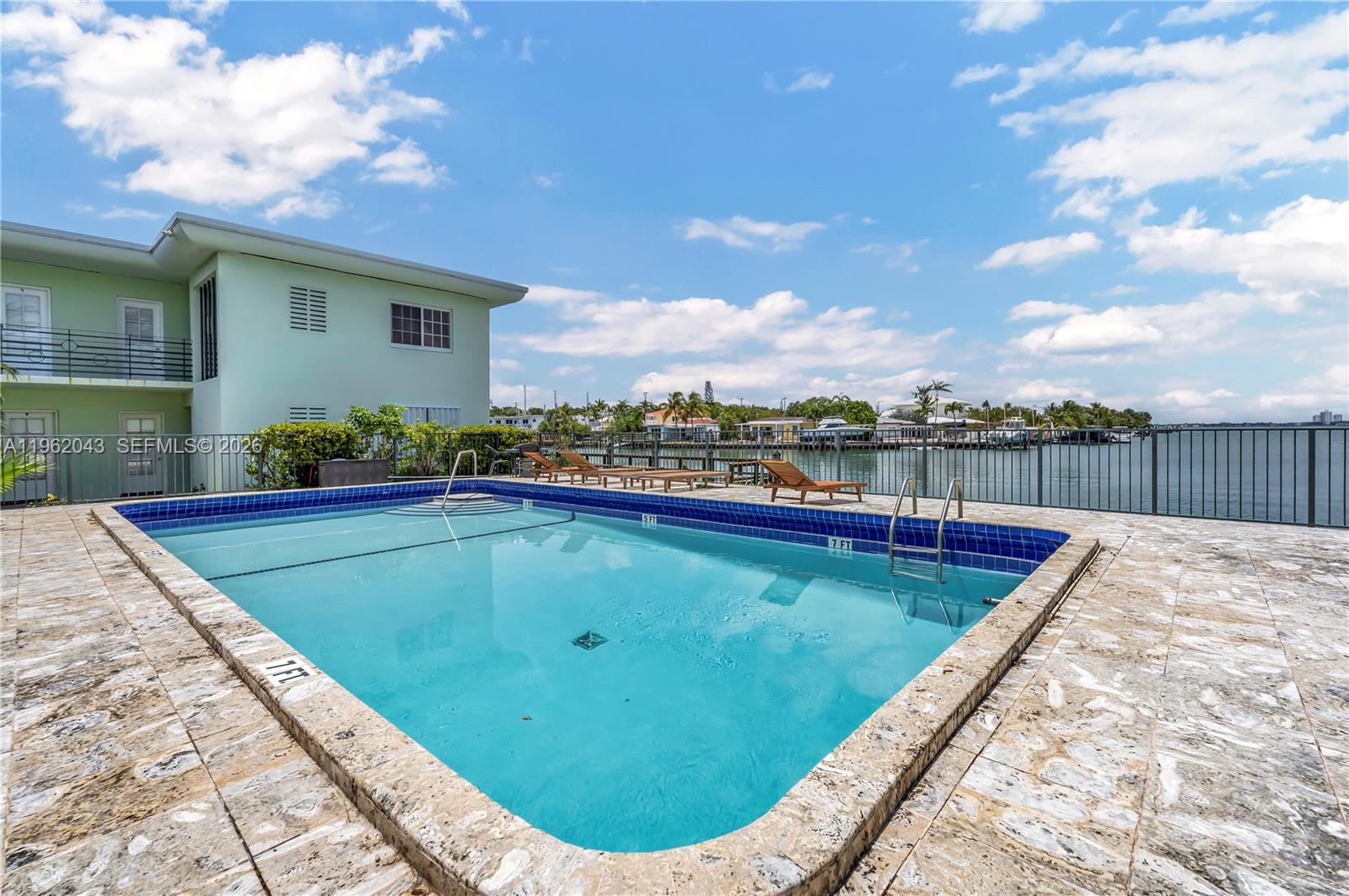 8550 Byron Ave #2H Miami Beach, FL 33141