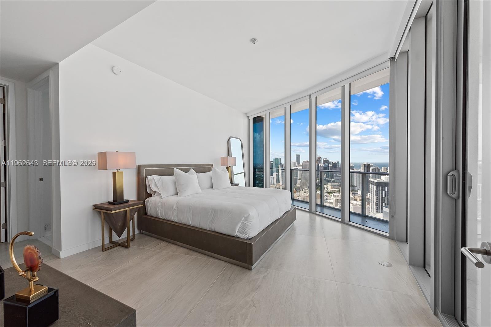 image Paramount Miami Worldcenter11