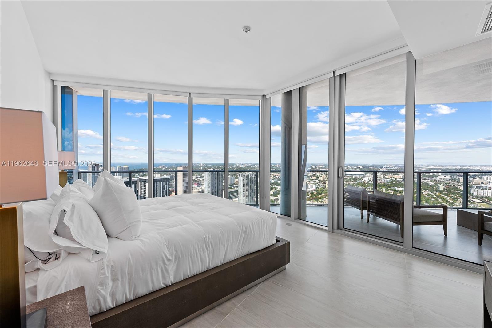 image Paramount Miami Worldcenter12