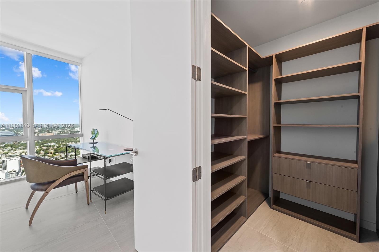 image Paramount Miami Worldcenter21