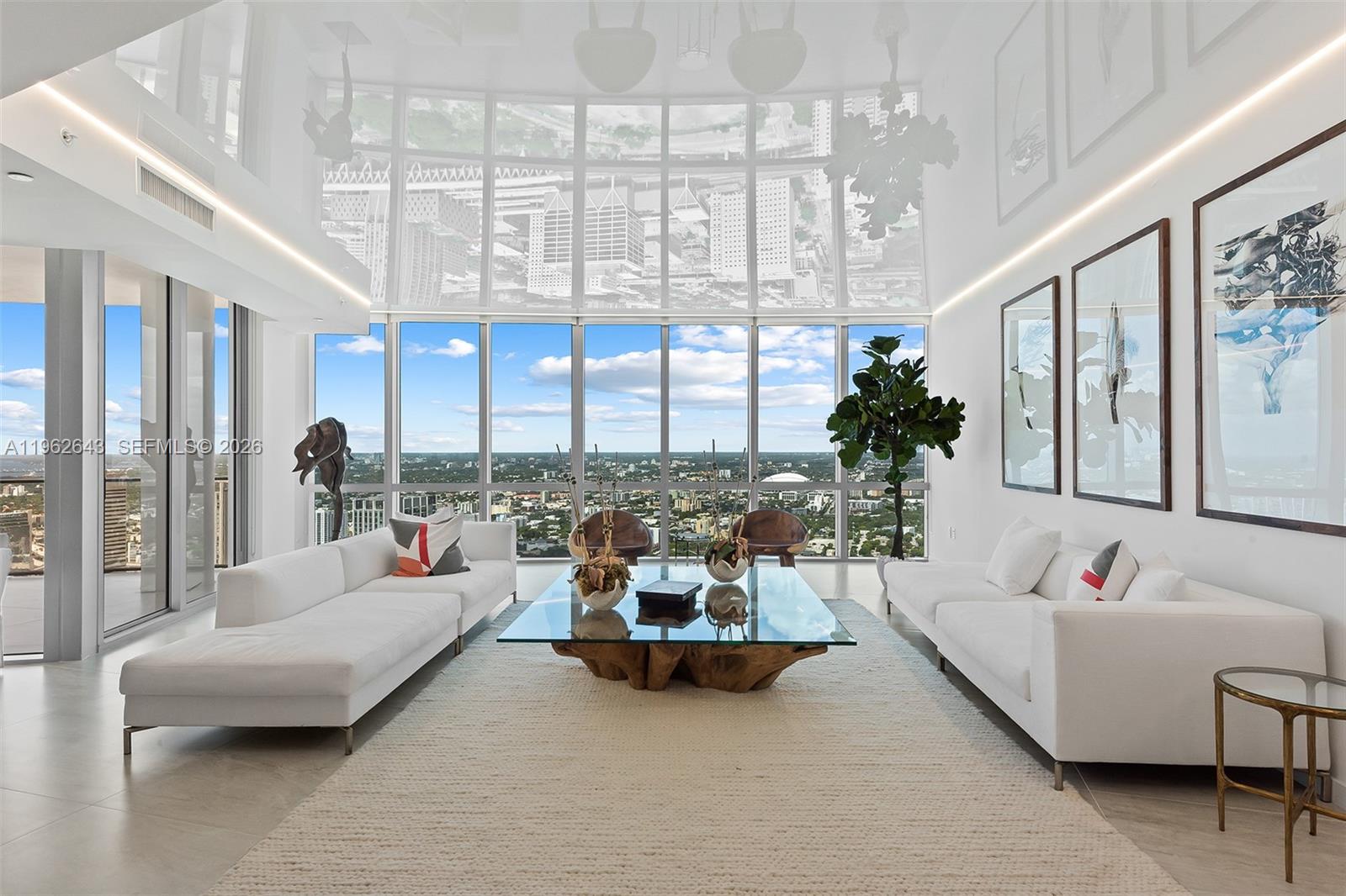 image Paramount Miami Worldcenter2