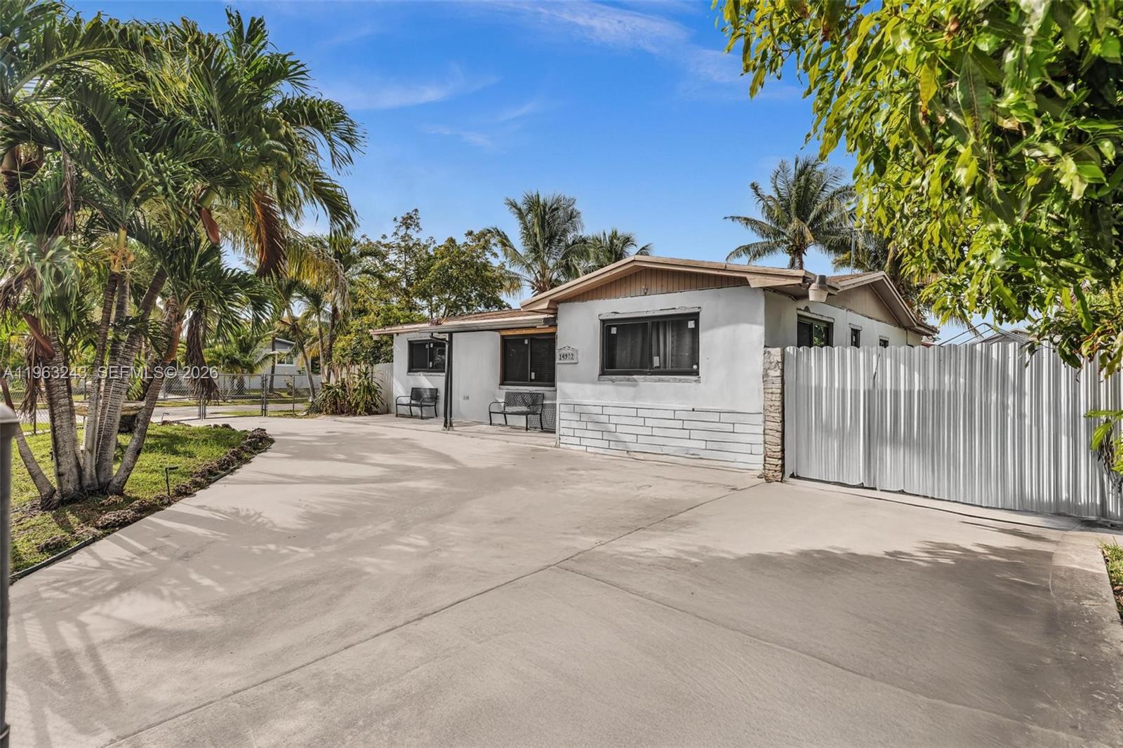 14902 SW 297th Ter Homestead, FL 33033