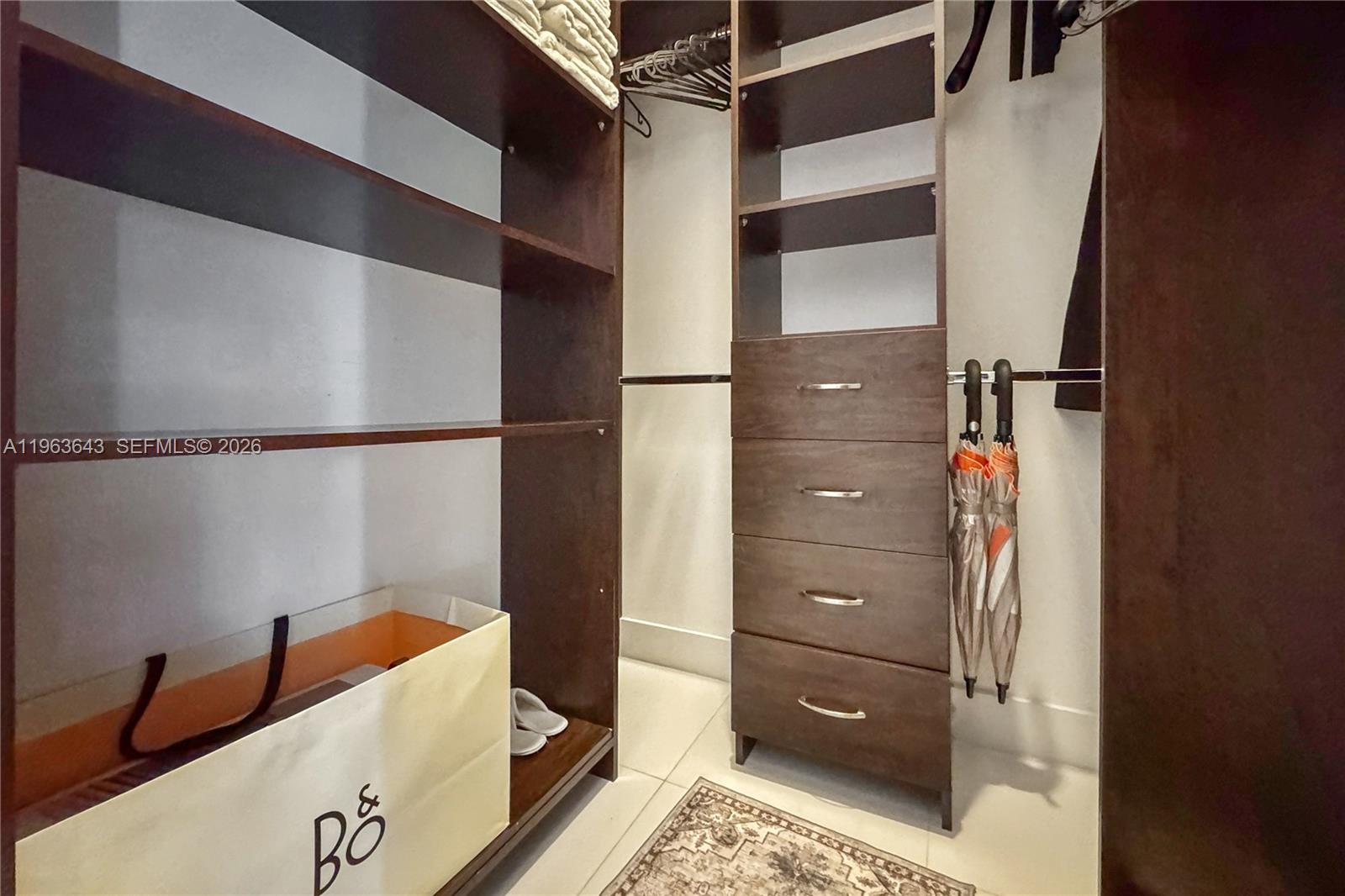 image Icon Brickell I30