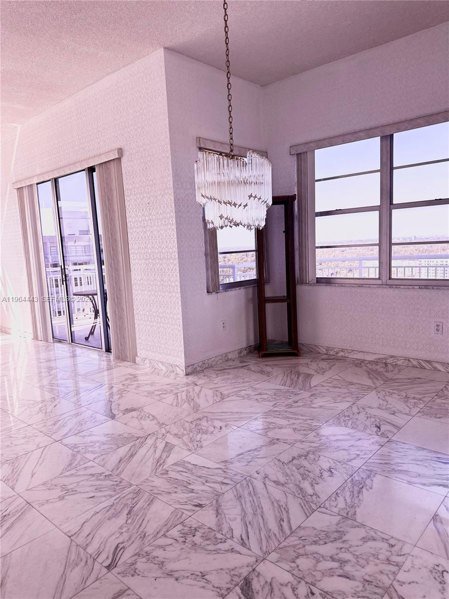 18051 Biscayne Blvd #PH05