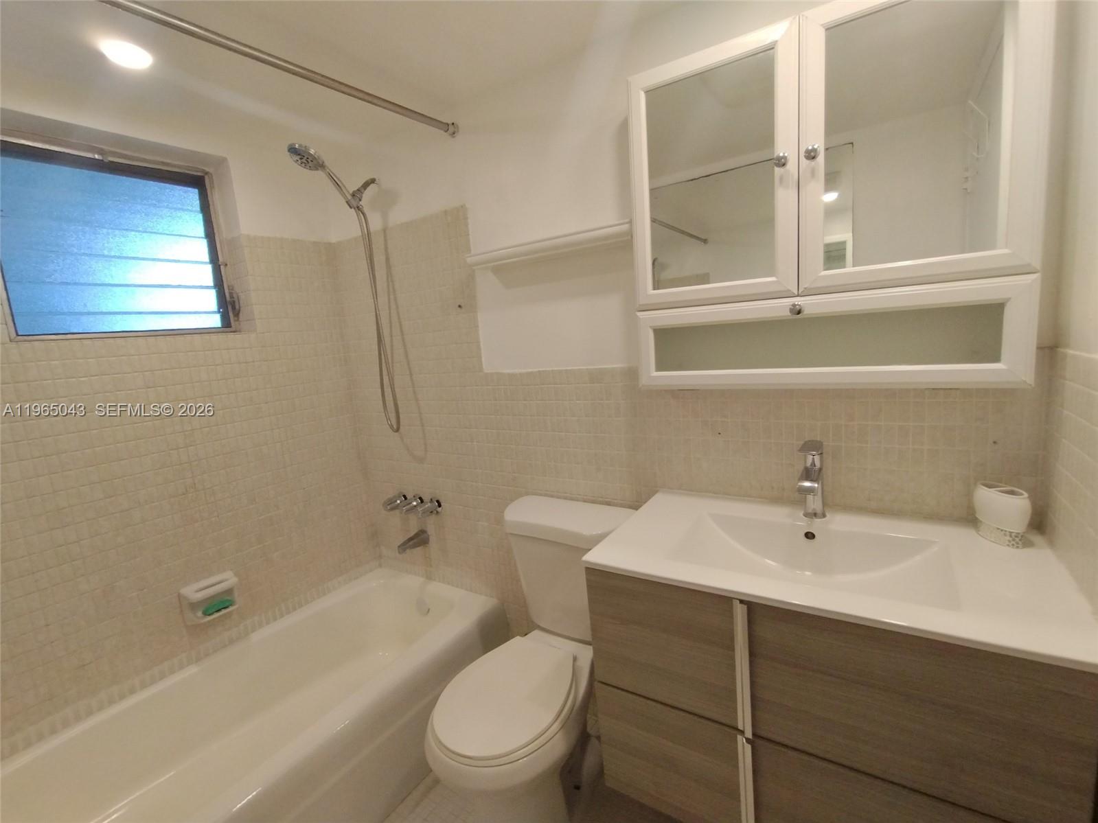 2225 Polk St #2A Hollywood, FL 33020