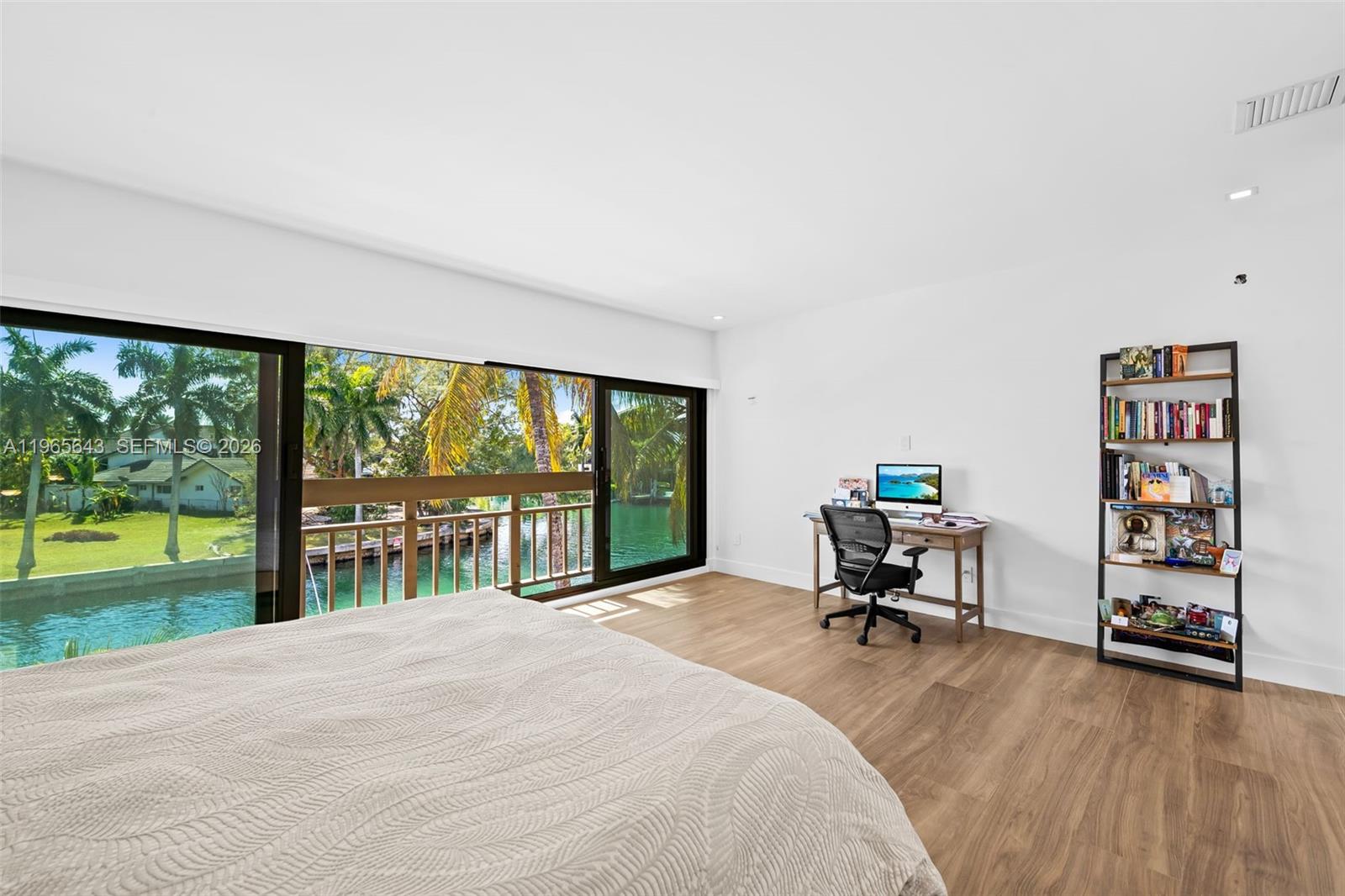 2662 NE 135th St North Miami, FL 33181