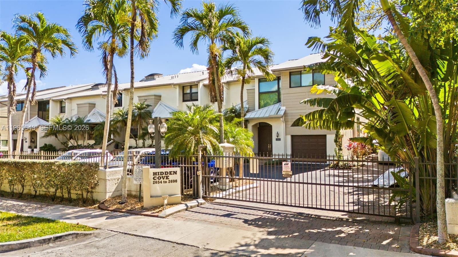 2662 NE 135th St North Miami, FL 33181