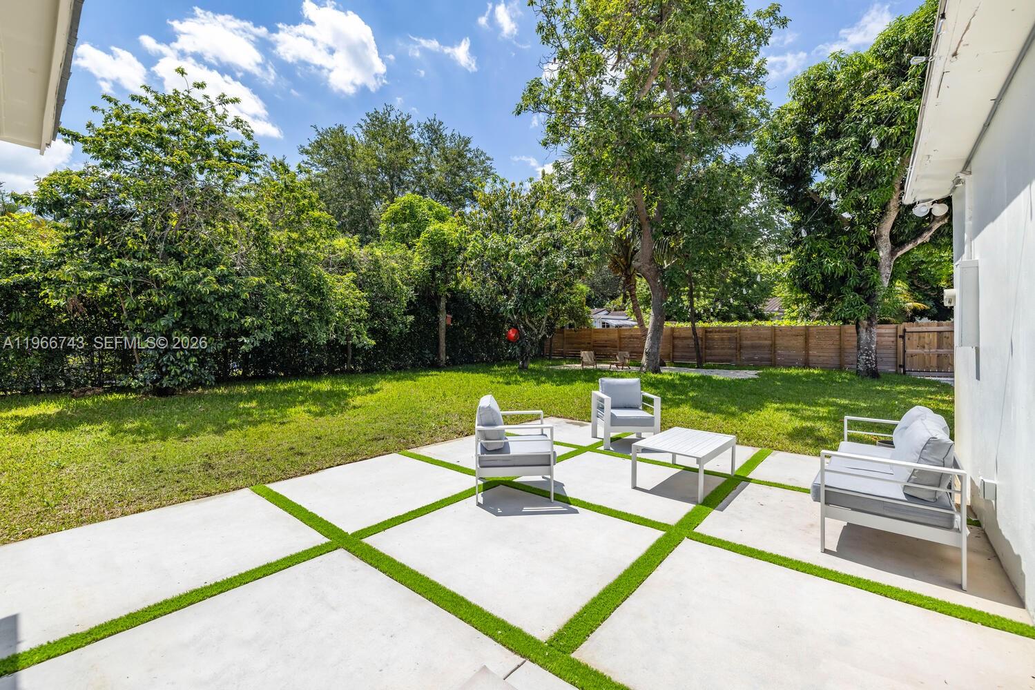 126 NW 107th St Miami Shores, FL 33168