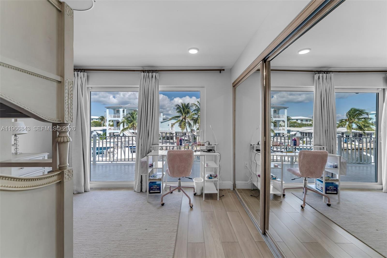 17 Poisonwood Rd Key Largo, FL 33037