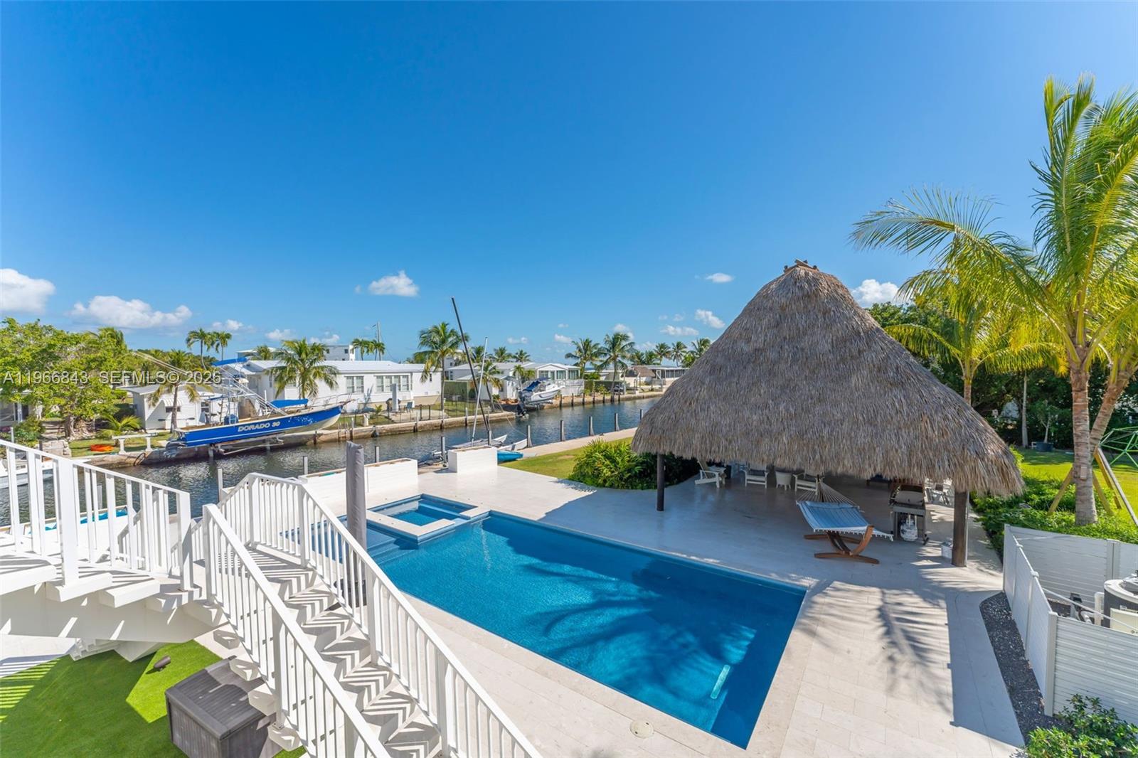 17 Poisonwood Rd Key Largo, FL 33037