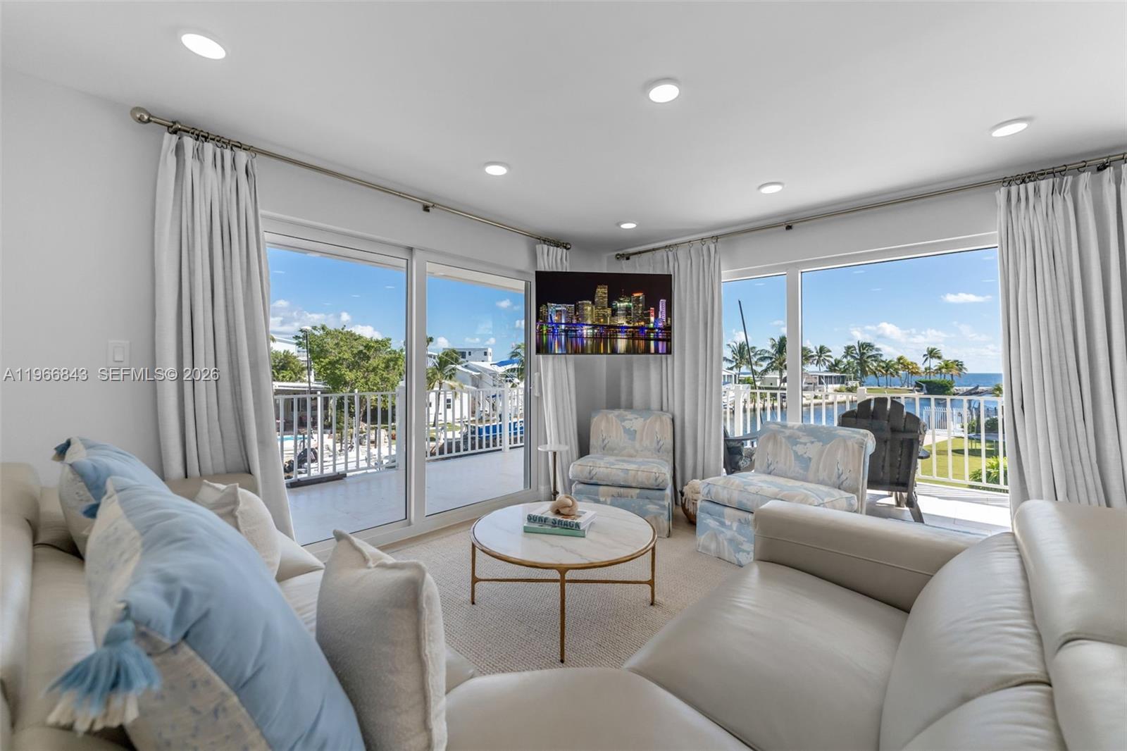 17 Poisonwood Rd Key Largo, FL 33037