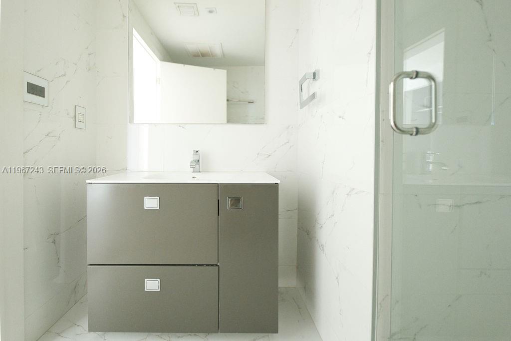 3250 NE 1st Ave #1115 Miami, FL 33137