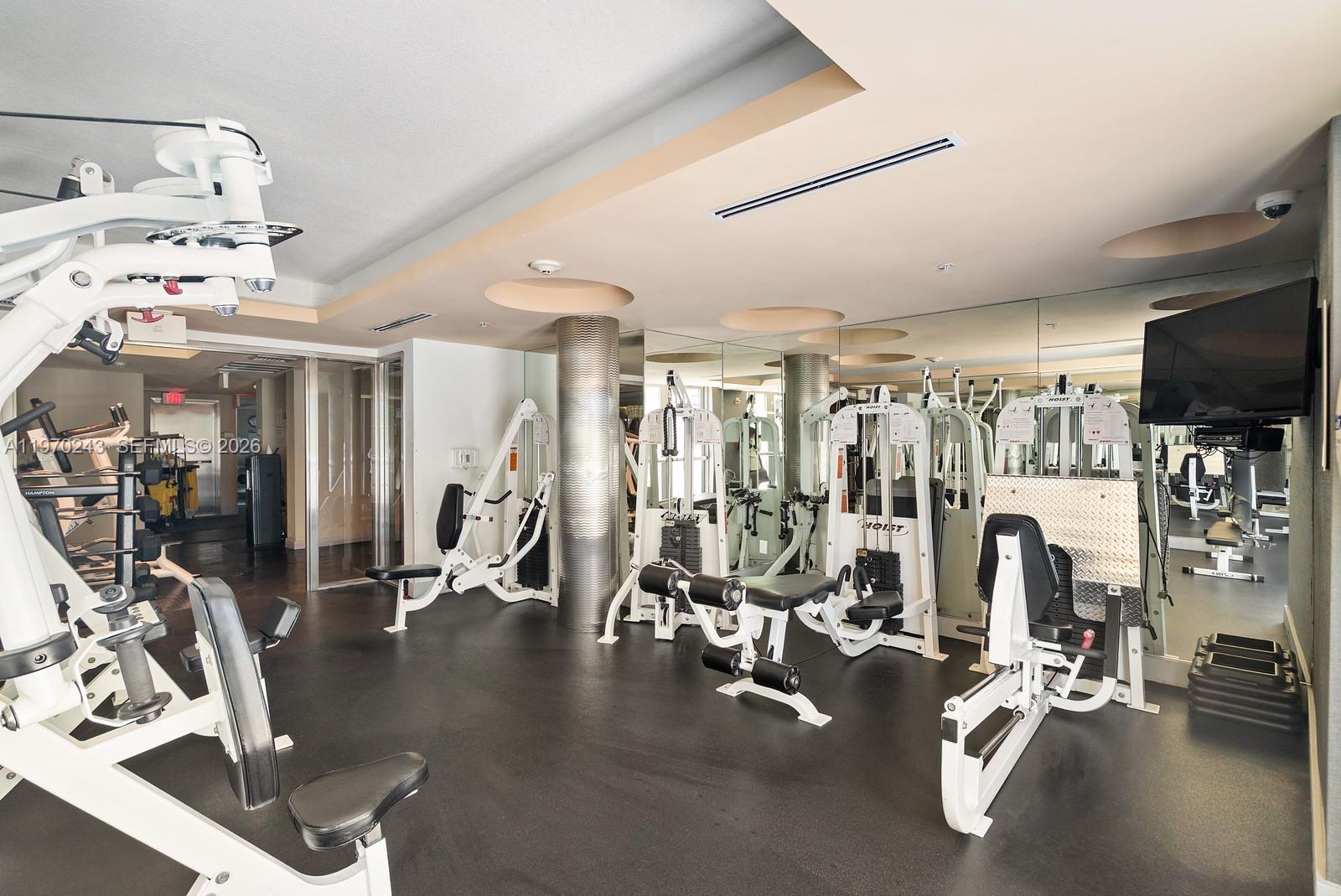 image The Cosmopolitan24