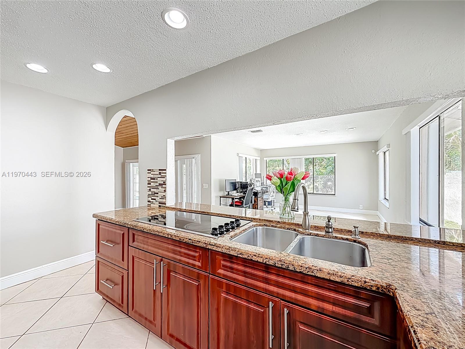 4241 NW 74th Ave Lauderhill, FL 33319