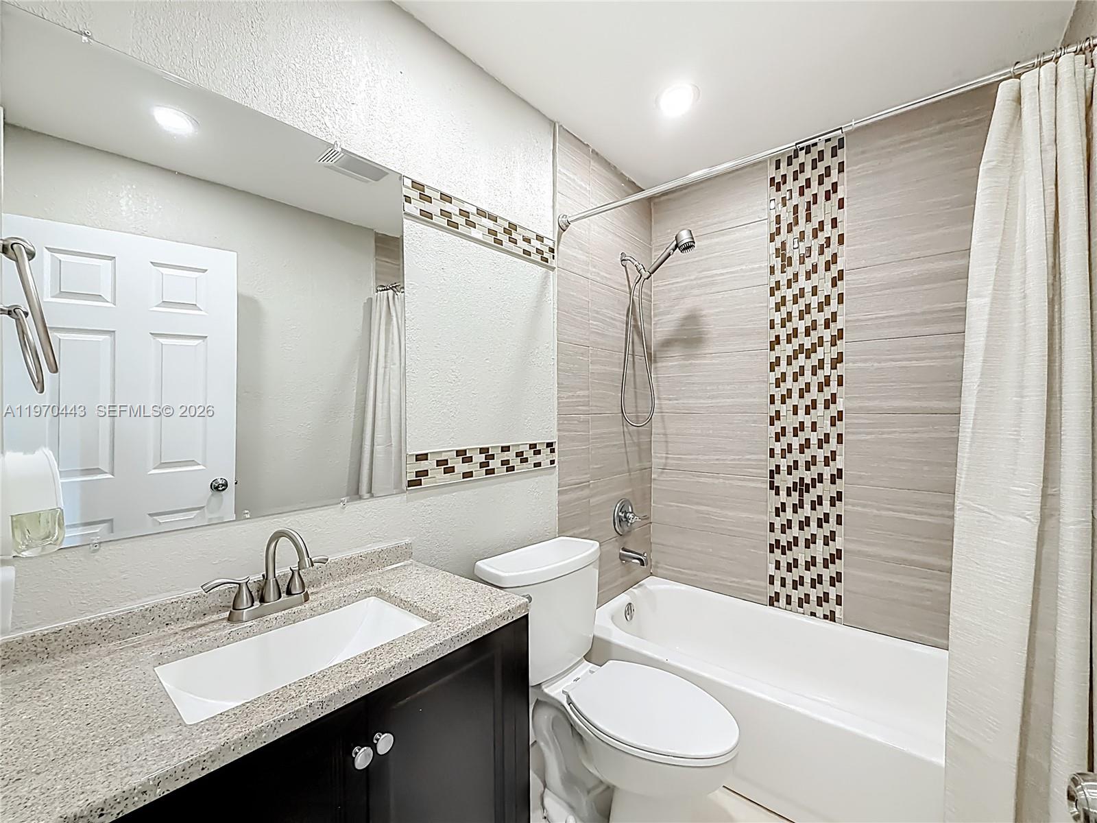 4241 NW 74th Ave Lauderhill, FL 33319