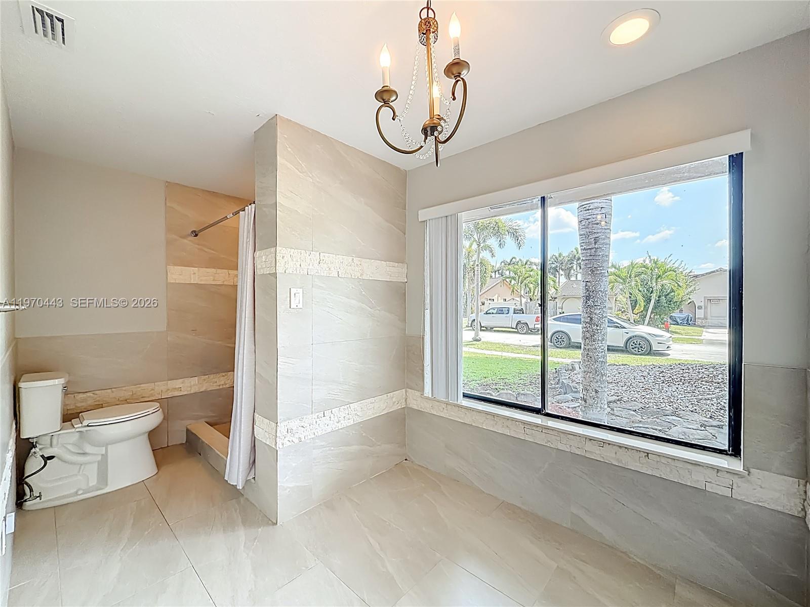 4241 NW 74th Ave Lauderhill, FL 33319