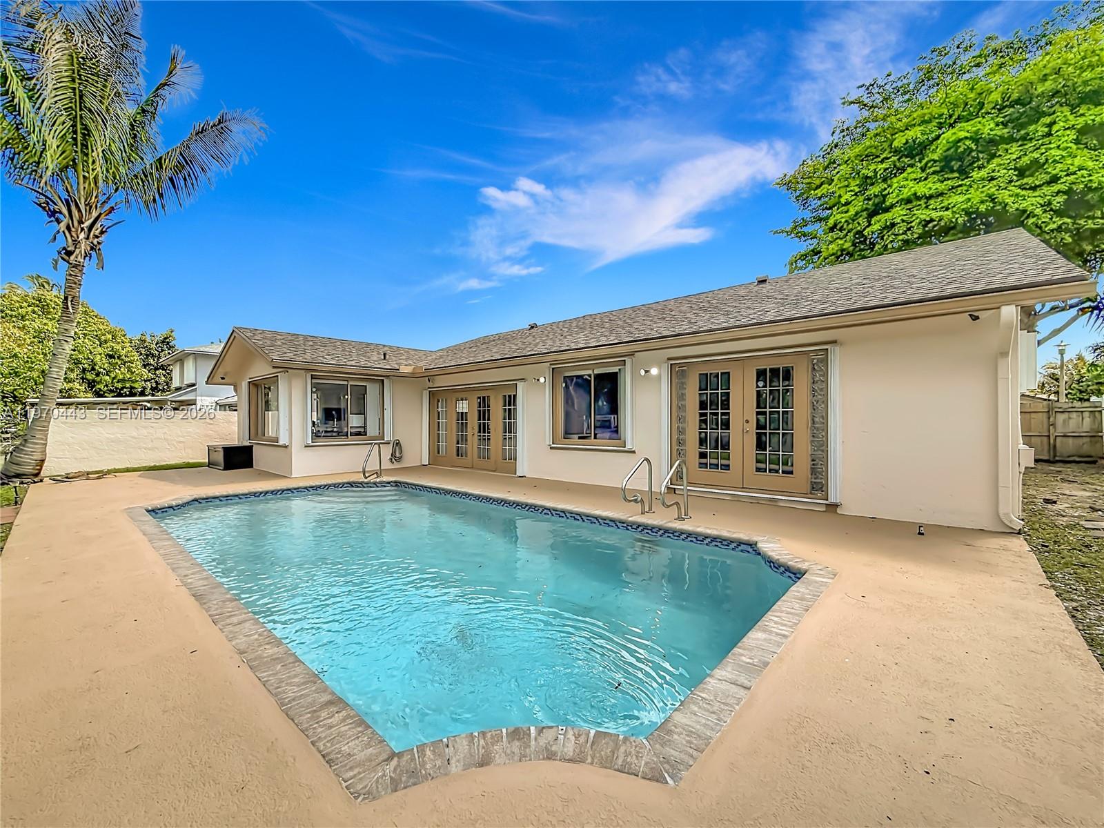 4241 NW 74th Ave Lauderhill, FL 33319