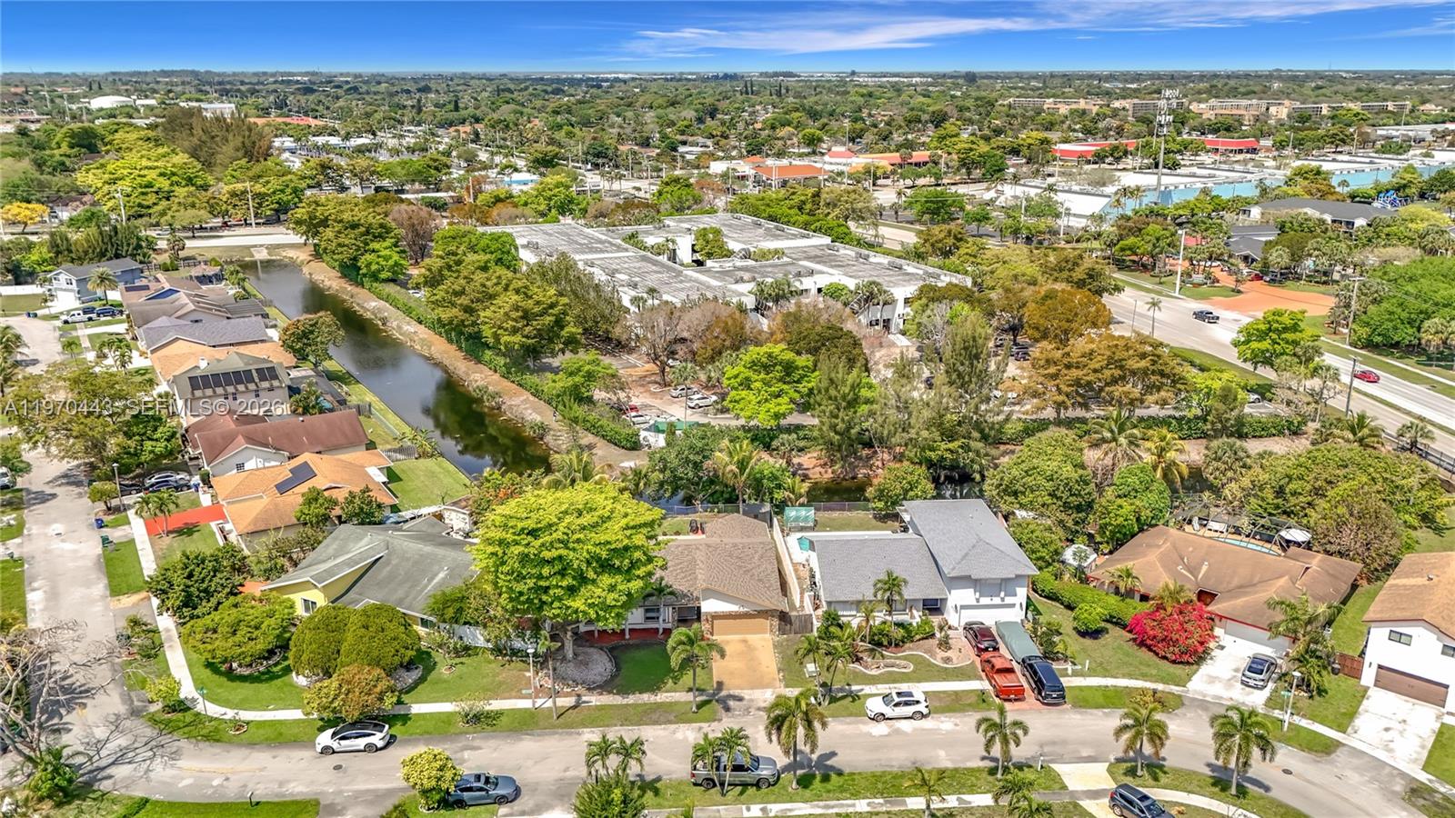 4241 NW 74th Ave Lauderhill, FL 33319