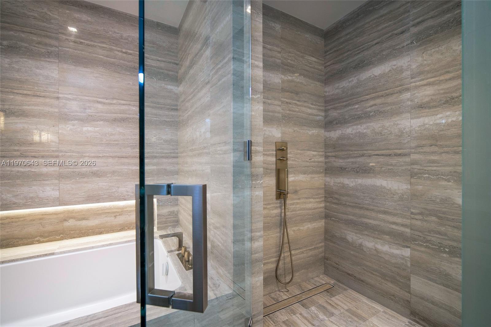 18975 Collins Ave #1604 Sunny Isles Beach, FL 33160