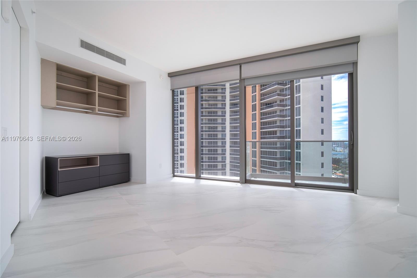 18975 Collins Ave #1604 Sunny Isles Beach, FL 33160