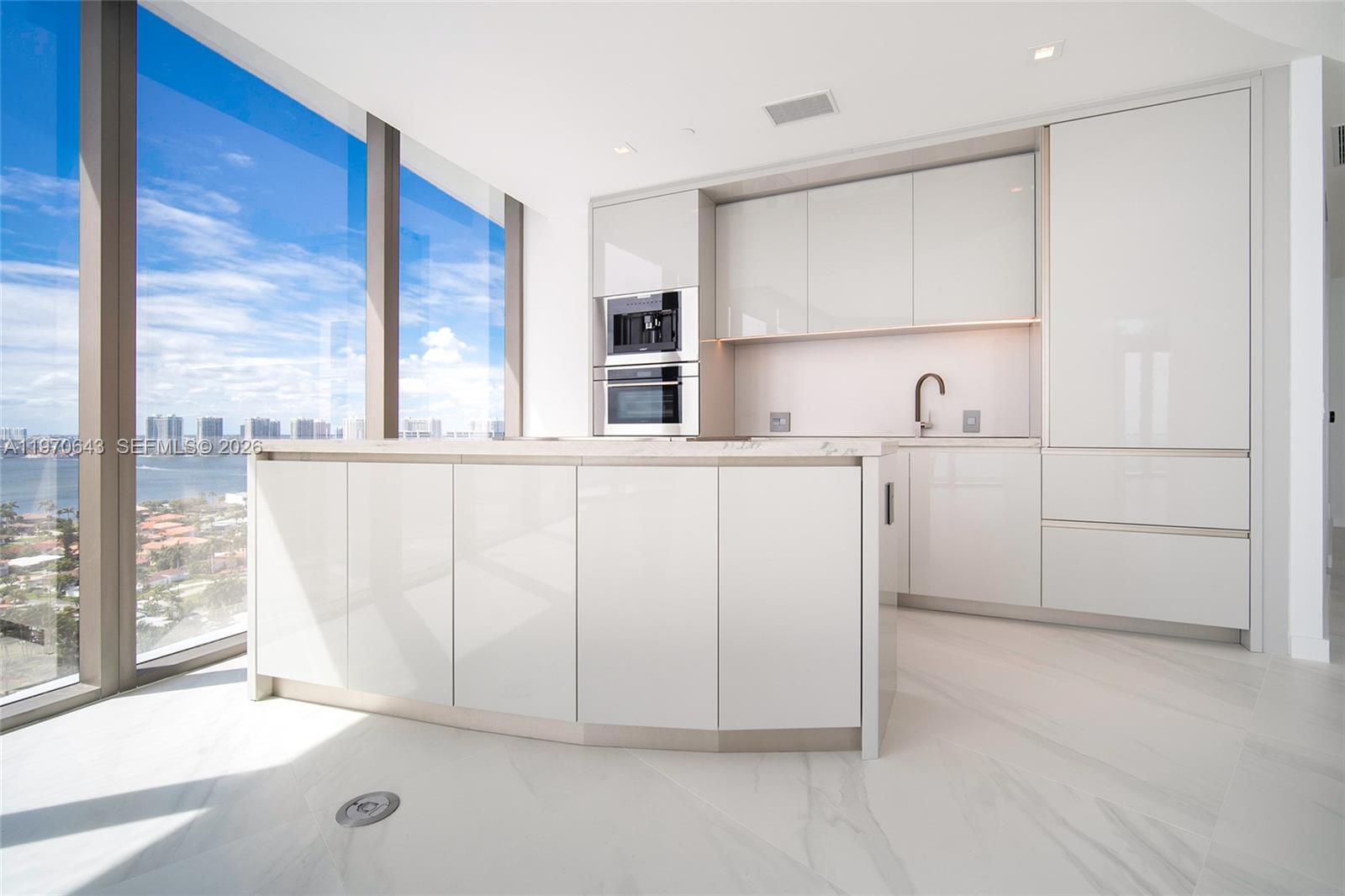 18975 Collins Ave #1604 Sunny Isles Beach, FL 33160