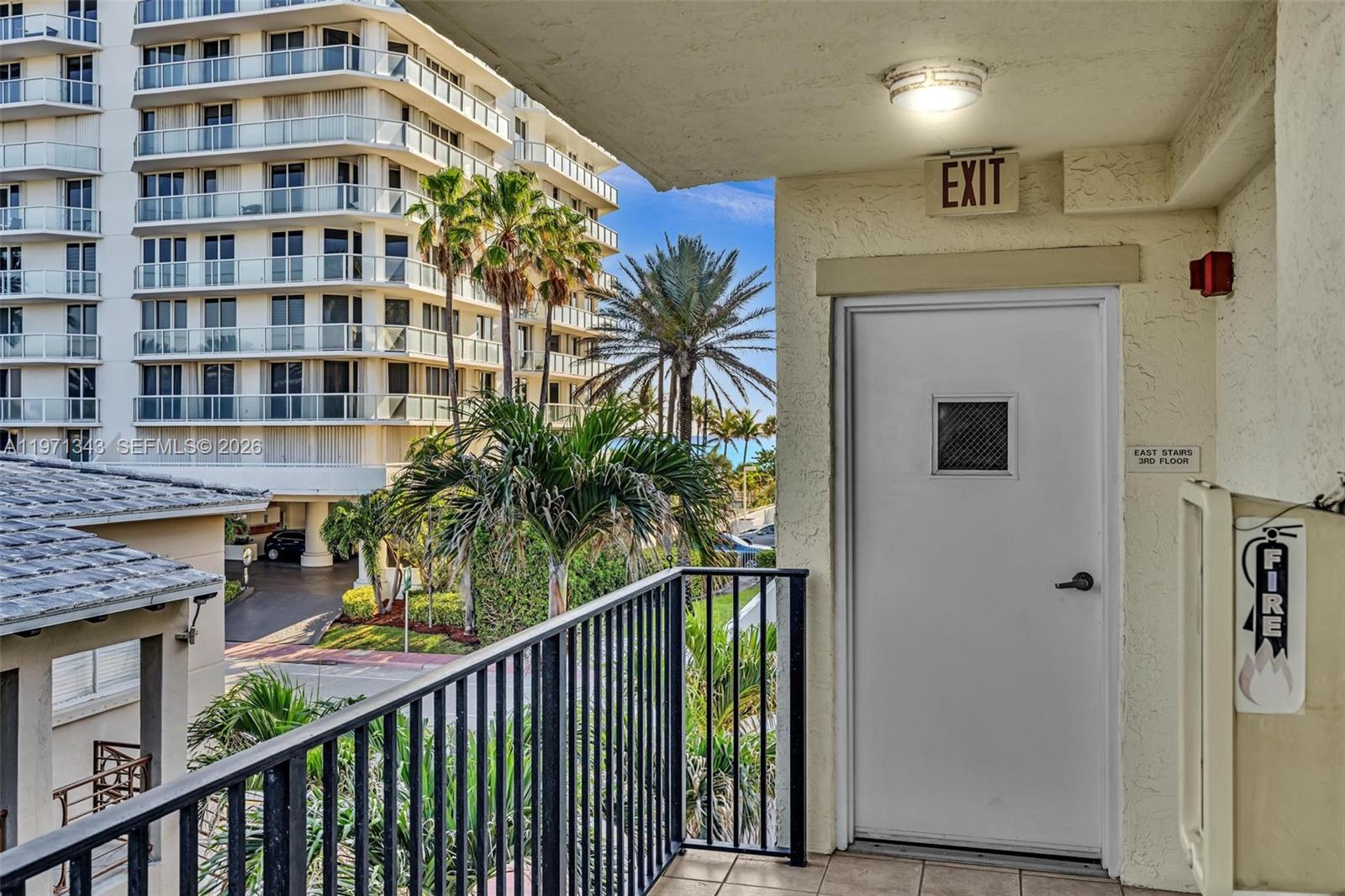 8900 Collins Ave #304 Surfside, FL 33154