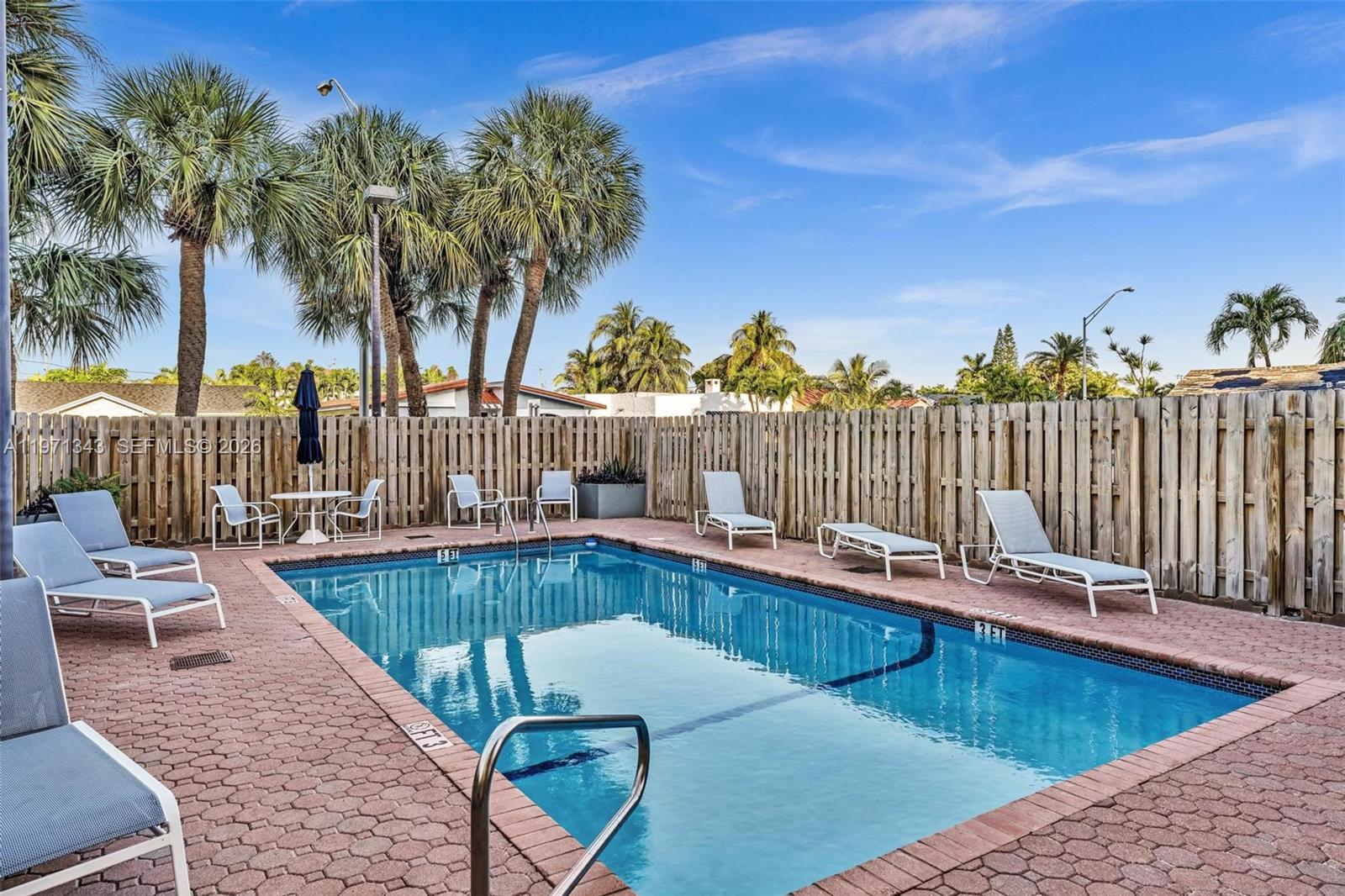 8900 Collins Ave #304 Surfside, FL 33154