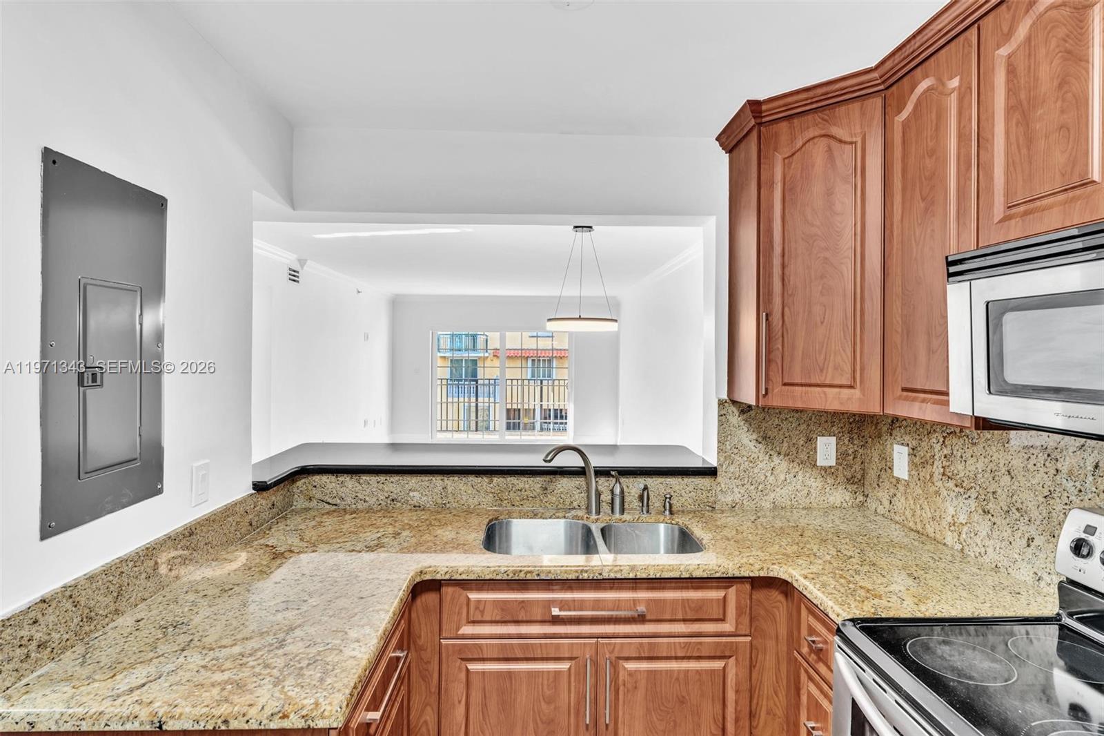 8900 Collins Ave #304 Surfside, FL 33154