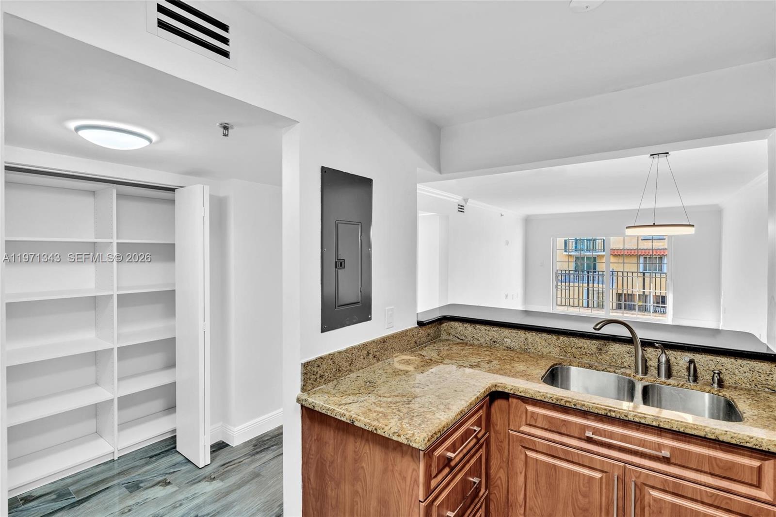 8900 Collins Ave #304 Surfside, FL 33154