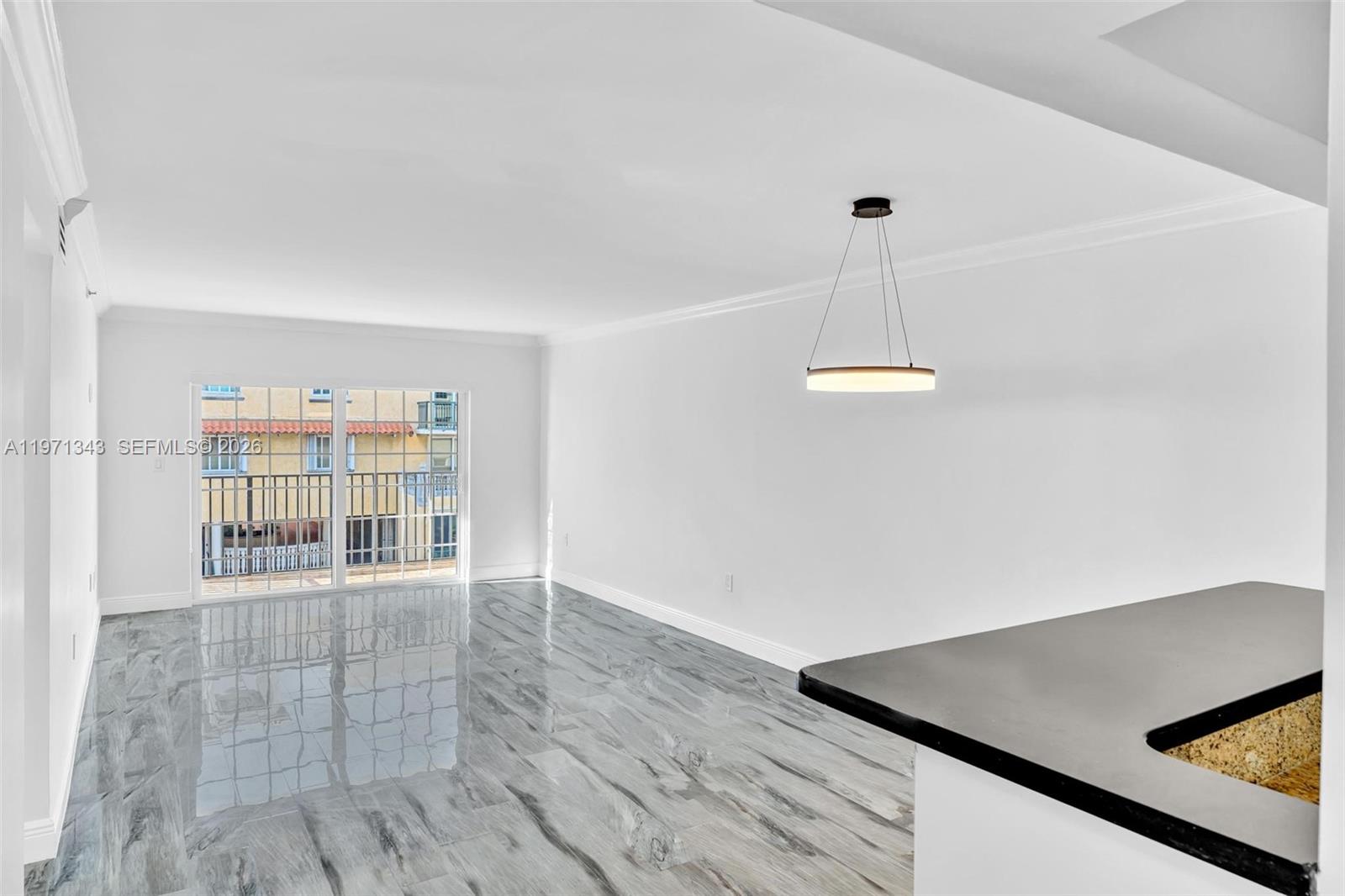 8900 Collins Ave #304 Surfside, FL 33154