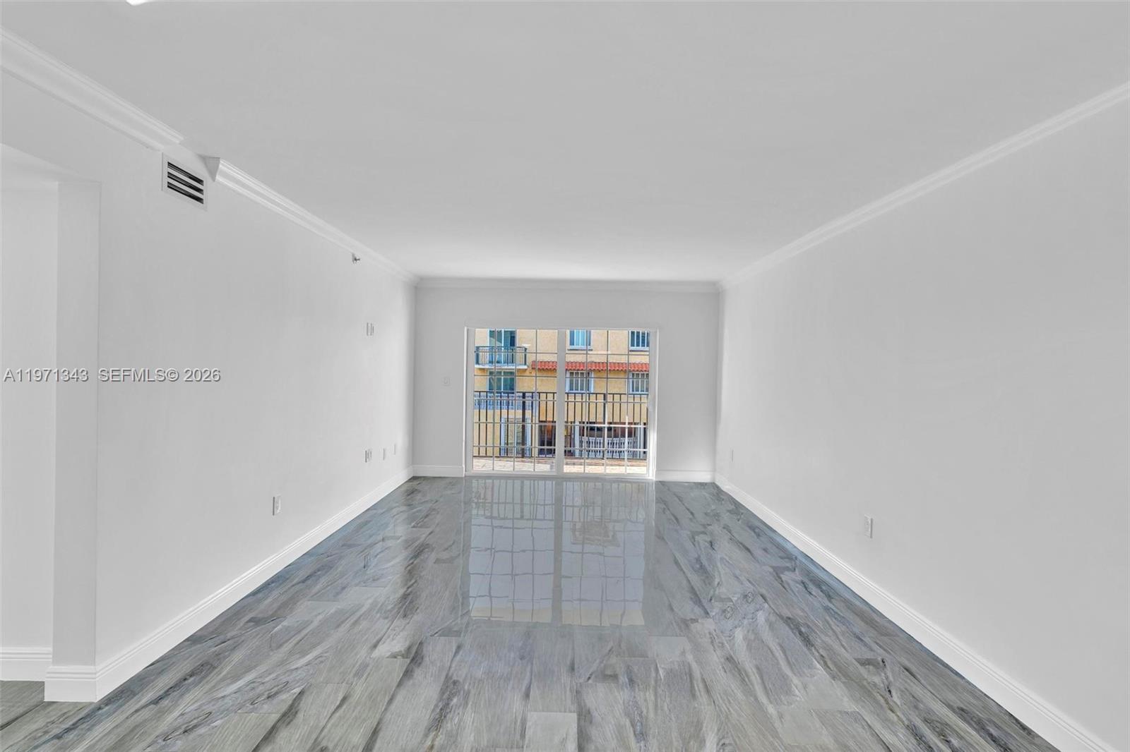 8900 Collins Ave #304 Surfside, FL 33154