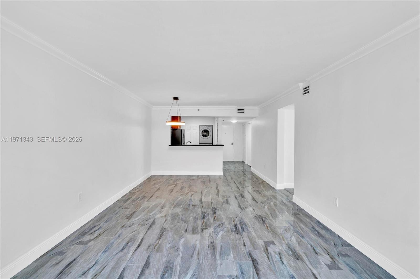 8900 Collins Ave #304 Surfside, FL 33154