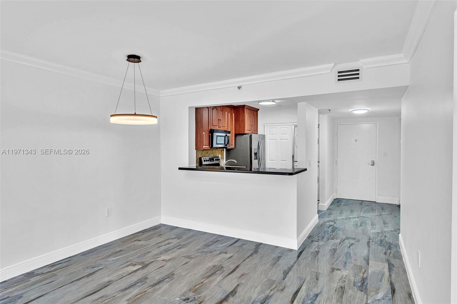 8900 Collins Ave #304 Surfside, FL 33154