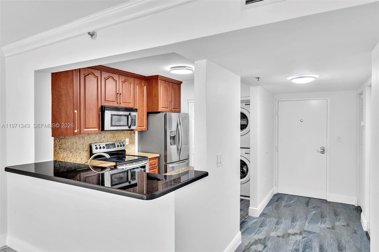 8900 Collins Ave #304 Surfside, FL 33154