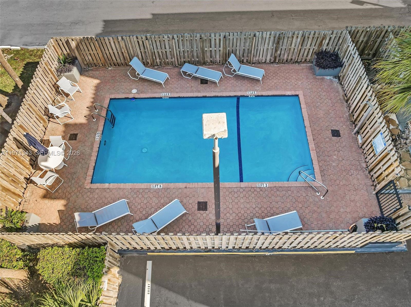 8900 Collins Ave #304 Surfside, FL 33154