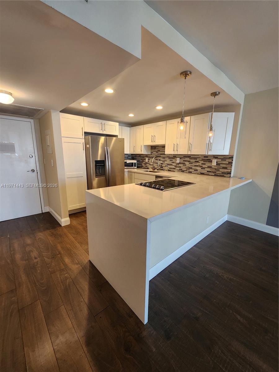 1000 Parkview Dr #1026 Hallandale Beach, FL 33009